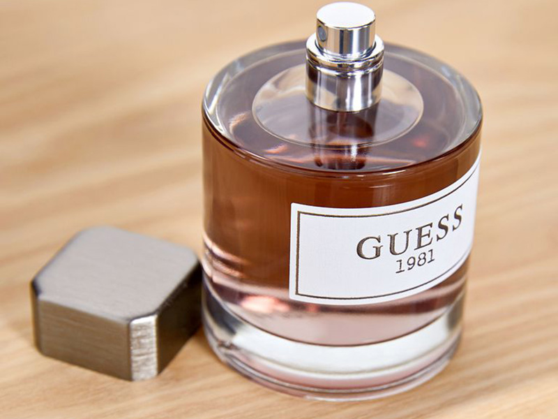 لا تحب العطر الثقيل؟ هذا الخيار لن يخيّب ظنك أبداً